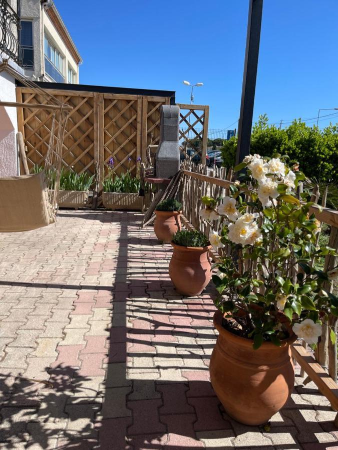 Apartamento Les Flo Location Aigues-Mortes Exterior foto